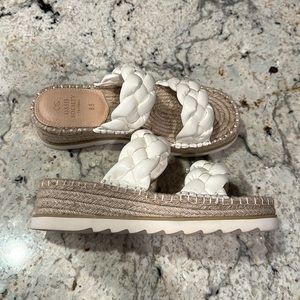 Oasis Society Platform Sandals